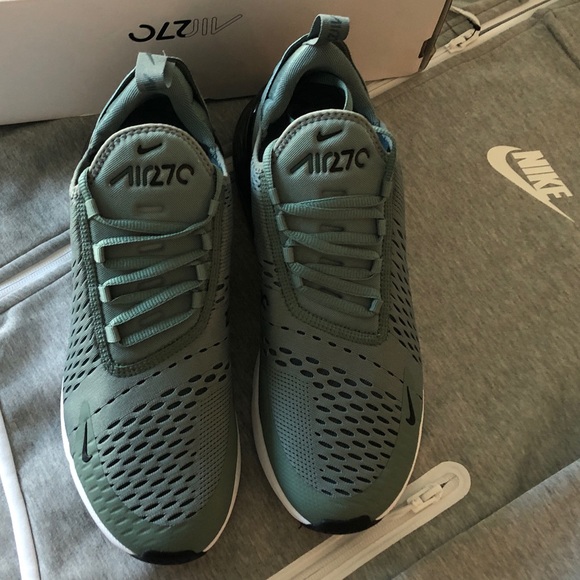 NIKE AIR MAX 270 | CLAY GREEN | M 8.5 = W 10 - Picture 2 of 6